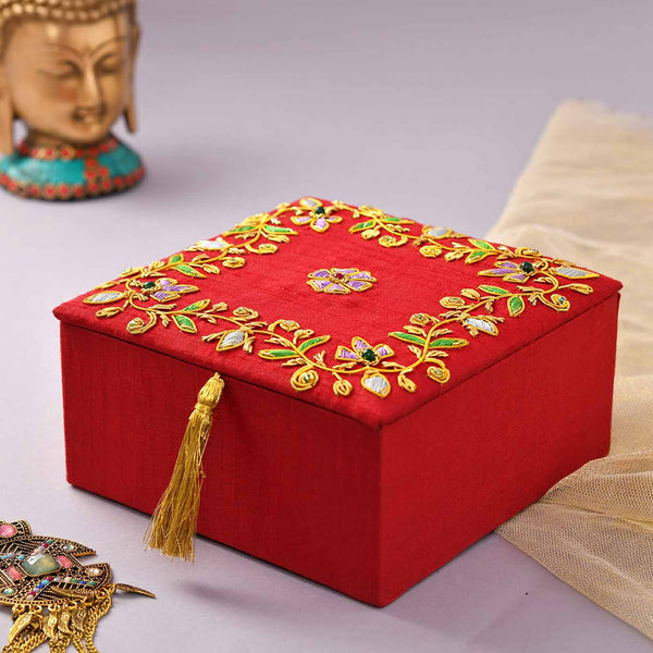 Exquisite Looking Jewellery Box