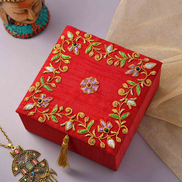Exquisite Looking Jewellery Box