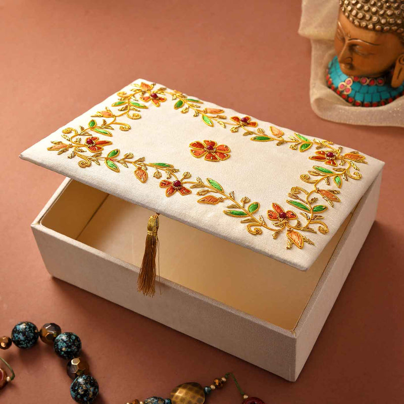 Eye Catching Designer Zari Jewellery Box
