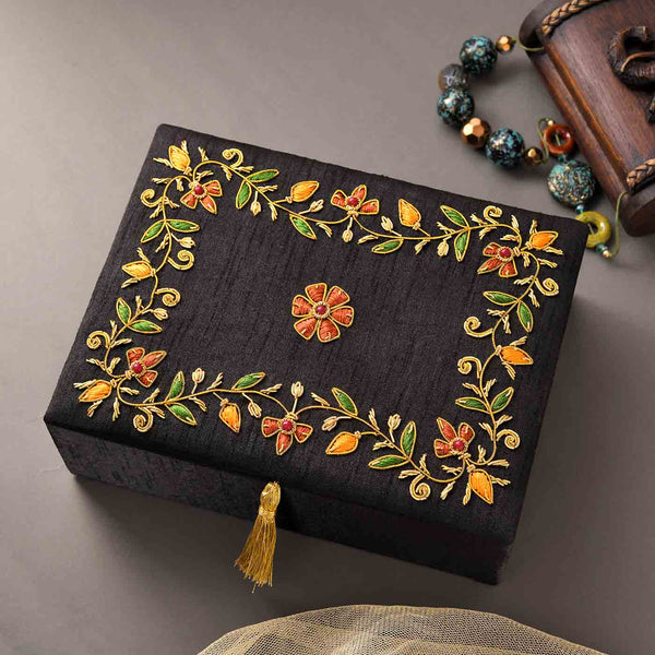 Exquisite Design Zari Box