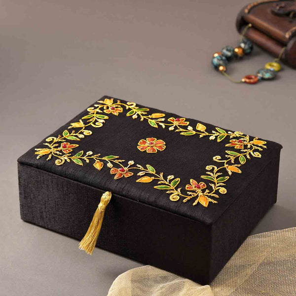 Exquisite Design Zari Box