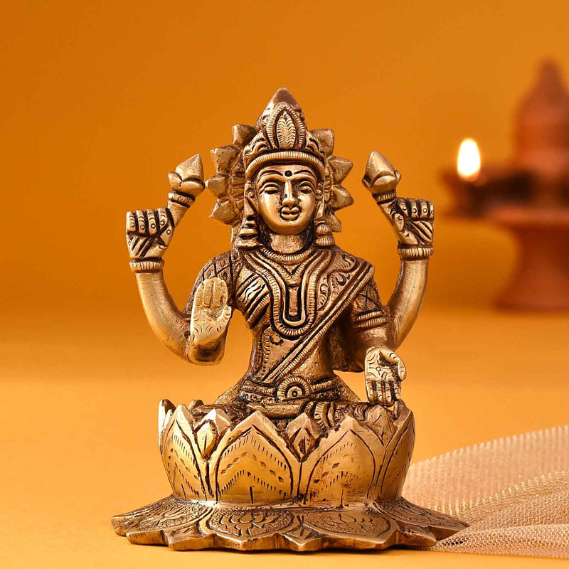 Lotus Seated (Kamal Aasan) Goddess Lakshmi (Height 5 Inch)