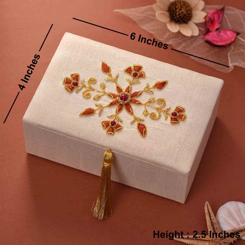 Royal Looking Zari Jewellery Box